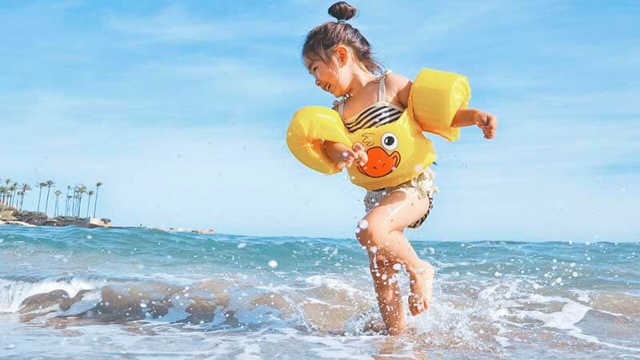 Los flotadores, y manguitos para niños mercado